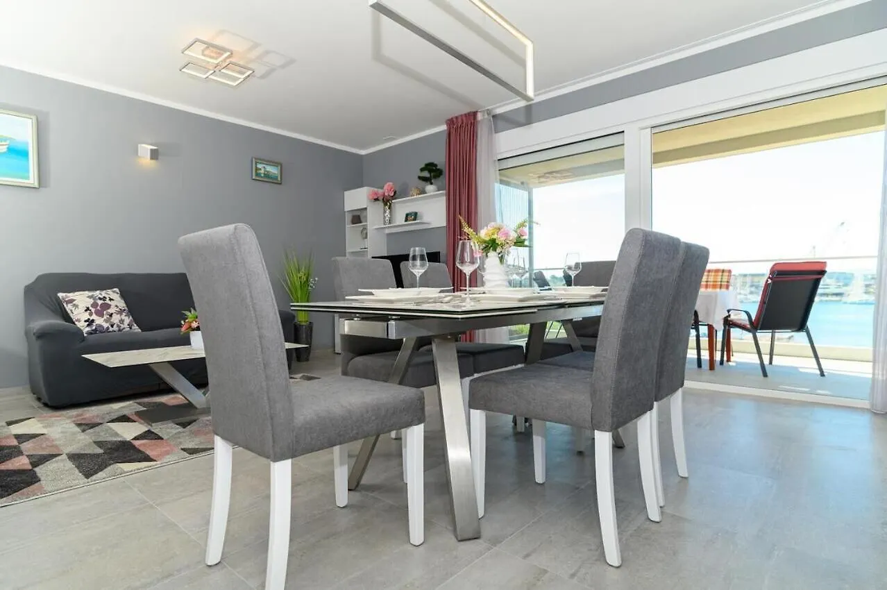 Apartment Seaside Trogir 0*,  Croatia